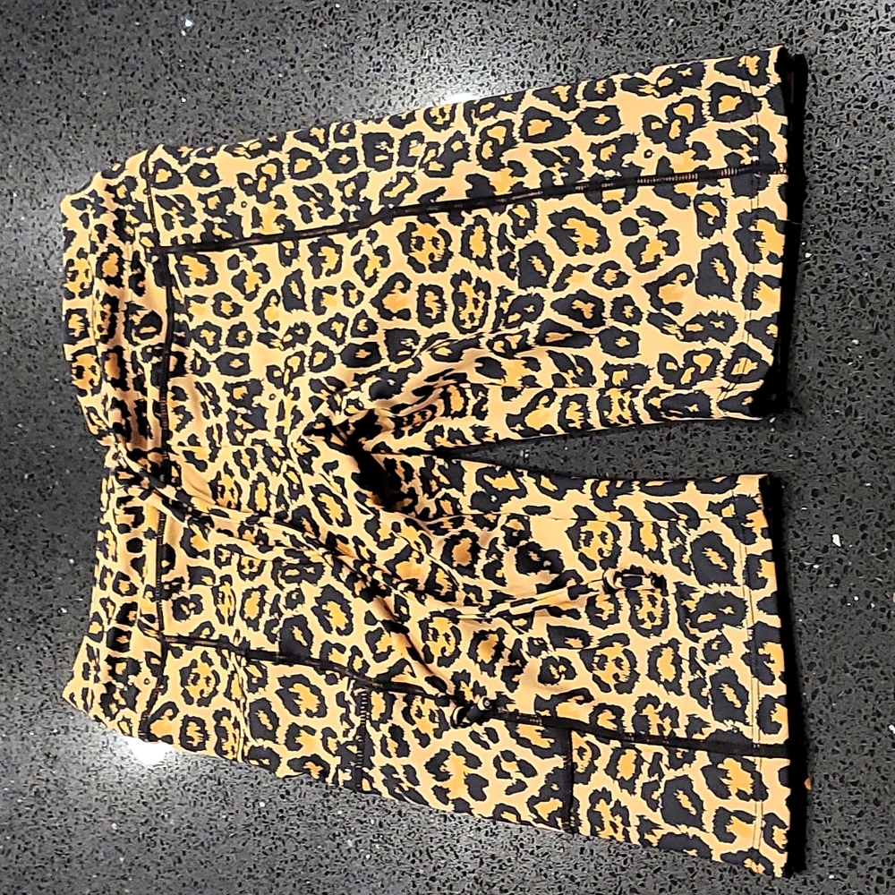 Celestial Bodiez Leopard Biker Shorts Size Medium